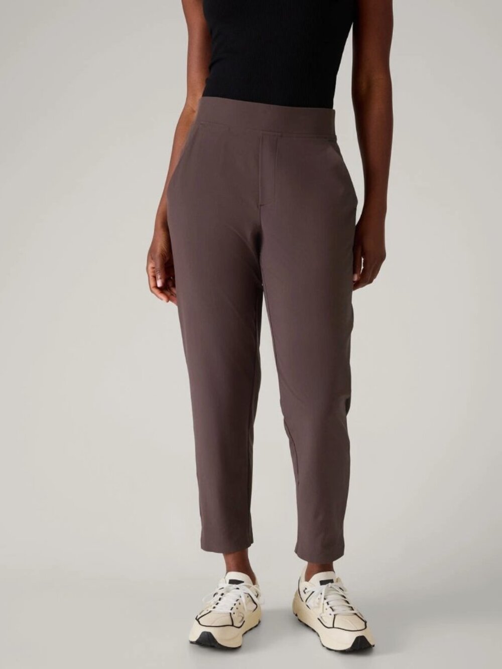 Athleta Brooklyn Mid Rise Ankle Pant in Brown - Size 4